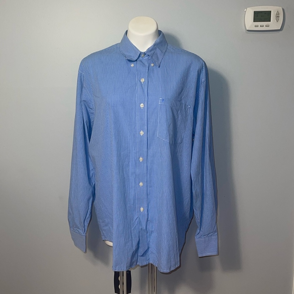 Izod men’s long sleeve button down XL shirt. Mini blue plaid print. 100%…